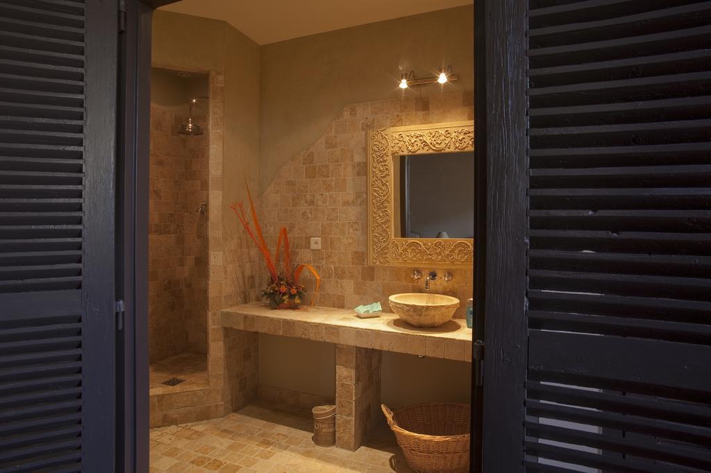 Bed & Breakfast Demeure Du Pareur Villeneuve-Minervois Exterior foto